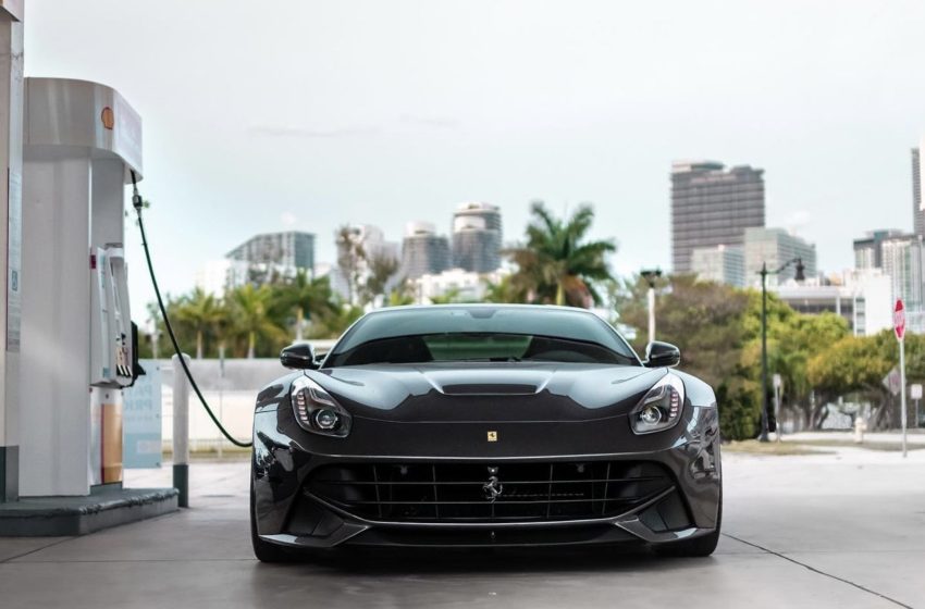  Ferrari F12 Berlinetta