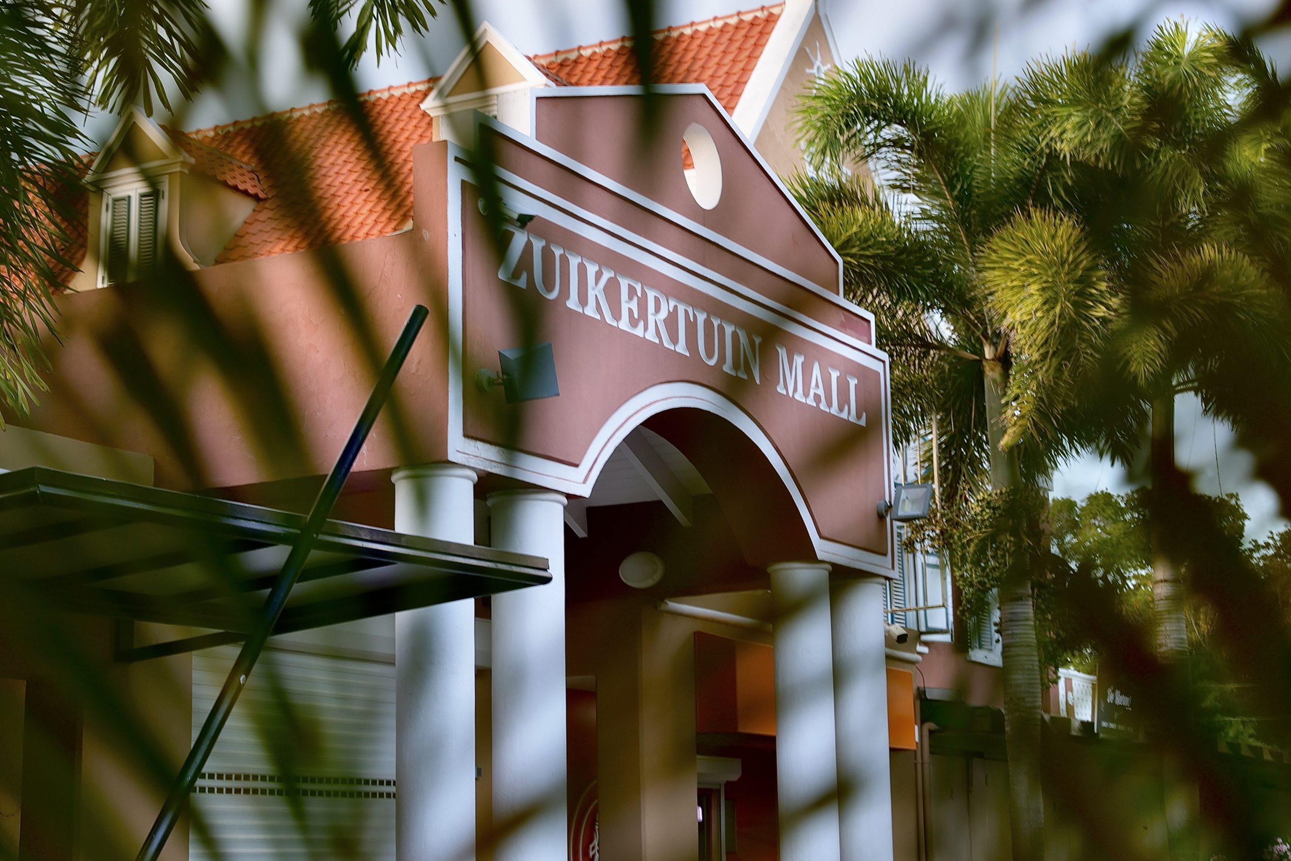  Enjoy your day shopping in a green environment.